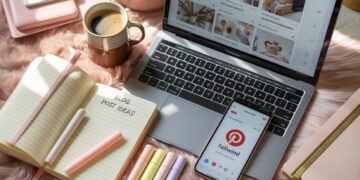 This is how I turn one blog post into 30 days of Pinterest traffic.